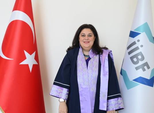 Hediye Şirin Ak